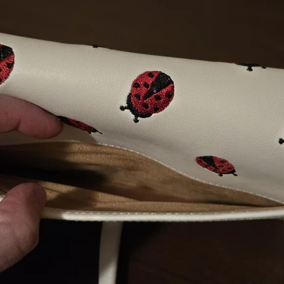 158. 🐞 Betsey Johnson | White & Red Ladybug Crossbody Bag – New With Tags - Picture 7 of 7